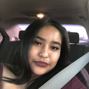 Meet your Posher, Aadriana